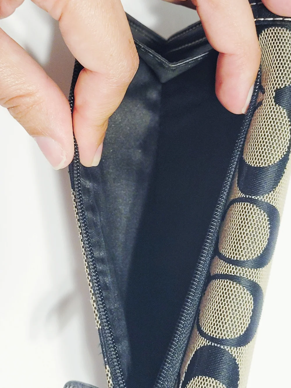 Coach Signature Logo Black and Tan Continental Wallet - Picture 8 of 8